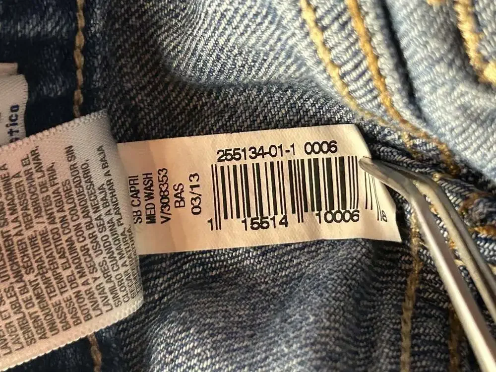 Old Navy Girls size 6 Capris Denim Jeans stretch regular standard